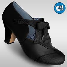 wide shoes for women